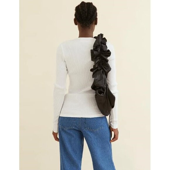 White asymmetrical cardigan sweater - Picture 2 of 7